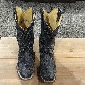 Black Embroidered Western Cowboy Boots